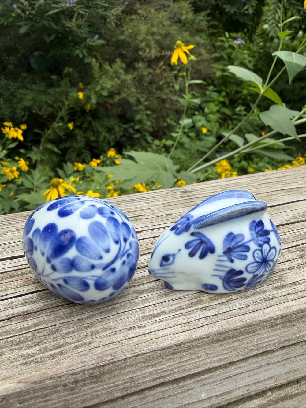 Pier 1 Blue And White Porcelain Rabbit And Egg Thailand 2.25” -2.5”